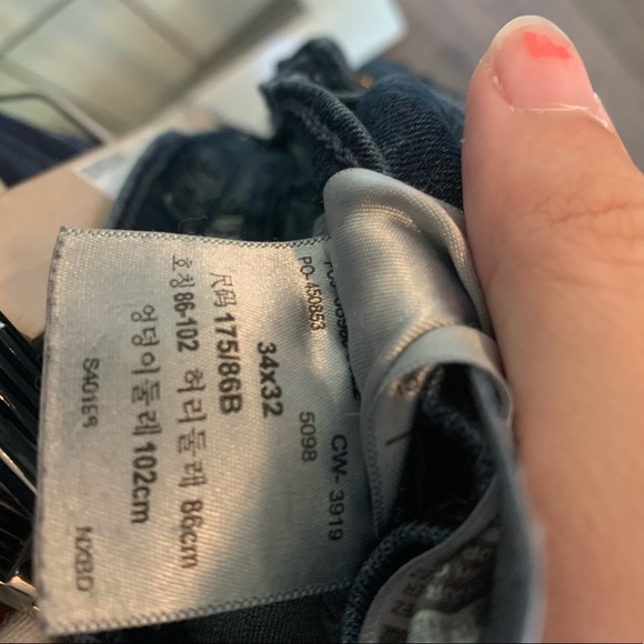 Men’s Signature Levi Strauss Jeans - Picture 7 of 7